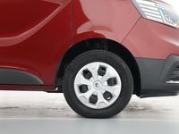 Gebraucht Renault Trafic 150 PS (110 kW) 2022 Karminrot Van / Kleinbus