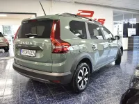 Gebraucht Dacia Jogger Expression 141 PS (103 kW) 2023 Moton lichen kaki Van / Kleinbus