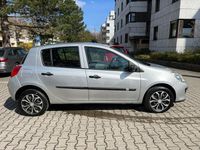 Gebraucht Renault Clio II 75 PS (55 kW) 2006 Grau Limousine