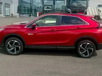 Gebraucht Mitsubishi Eclipse Cross Basis 188 PS (138 kW) 2025 Rot SUV