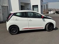 Gebraucht Toyota Aygo 69 PS (50 kW) 2017 Weiß Kleinwagen