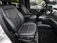 Gebraucht Mercedes V300 Avantgarde Edition 237 PS (174 kW) 2022 Bergkristallweiß metallic Van / Kleinbus