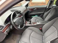 Gebraucht Mercedes E200 122 PS (89 kW) 2004 Silber Limousine