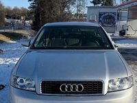 Gebraucht Audi A4 135 PS (99 kW) 2002 Silber Limousine