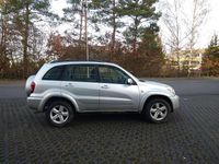 Gebraucht Toyota RAV4 Executive 150 PS (110 kW) 2004 Silver metallic / silver ash SUV