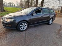Gebraucht VW Passat 105 PS (77 kW) 2006 Braun Kombi