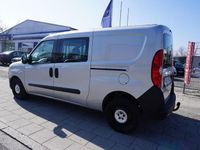 Second-hand Opel Combo 105 CP (77 kW) 2015 Argintiu Monovolum