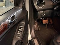 Gebraucht Mercedes ML350 231 PS (169 kW) 2011 Silber SUV