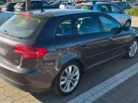 Gebraucht Audi A3 105 PS (77 kW) 2012 Violet Kleinwagen