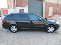 Gebraucht Skoda Octavia Ambiente 122 PS (89 kW) 2013 Schwarz Kombi