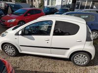 Gebraucht Citroën C1 Tendance 68 PS (50 kW) 2012 Weiß Kleinwagen