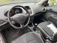 Gebraucht Peugeot 206 68 PS (50 kW) 2006 Silber Kleinwagen
