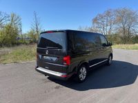 Second-hand VW Multivan Highline 199 CP (146 kW) 2020 Negru Monovolum