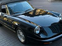 Gebraucht Alfa Romeo Spider 126 PS (92 kW) 1993 Schwarz Cabrio