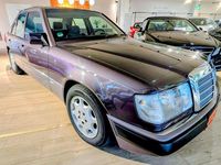 Second-hand Mercedes E230 132 CP (97 kW) 1992 Berlinǎ