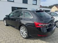 gebraucht Skoda Superb 2,0 TDI Premium Edition DSG/Pano/19"/LED