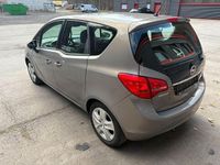Gebraucht Opel Meriva Edition 110 PS (80 kW) 2010 Braun Van / Kleinbus