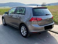 Gebraucht VW Golf VII LOUNGE 125 PS (91 kW) 2015 Grau Limousine