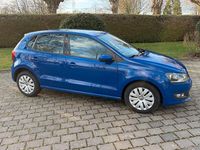 Gebraucht VW Polo Highline 90 PS (66 kW) 2013 Blau Kleinwagen