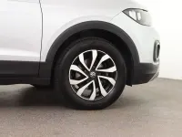 Gebraucht VW T-Cross Active 110 PS (80 kW) 2022 Reflexsilber metallic SUV