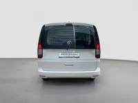 Używany VW Caddy 102 KM (75 kW) 2023 Biały Minivan