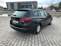Gebraucht Opel Astra 95 PS (69 kW) 2016 Schwarz Kombi