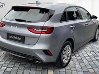 Neu Kia Ceed Best 140 PS (102 kW) 2025 Silber Kleinwagen