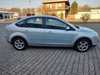 Gebraucht Ford Focus Ambiente 80 PS (58 kW) 2007 Silber Limousine
