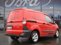 Gebraucht Ford Transit Trend 101 PS (74 kW) 2022 Rot Van / Kleinbus