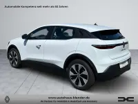 Używany Renault Megane E-Tech Evolution 160 kW (218 KM) 2024 Biały Sedan/Limuzyna