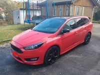 Usado Ford Focus ST-Line 150 CV (110 kW) 2017 Rojo Familiar