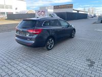Gebraucht Kia Ceed Spirit 135 PS (99 kW) 2016 Grau Kleinwagen