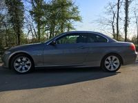Gebraucht BMW 320 Cabriolet 183 PS (134 kW) 2010 Grau Cabrio