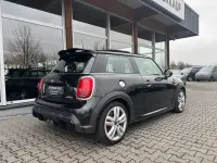 Używany Mini John Cooper Works Essential 231 KM (169 kW) 2024 Czarny Hatchback