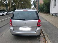Gebraucht Opel Zafira 120 PS (88 kW) 2011 Silber Van / Kleinbus