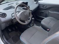 Gebraucht Renault Twingo Expression 75 PS (55 kW) 2014 Weiß Kleinwagen