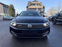Gebraucht VW Passat Alltrack Highline 239 PS (175 kW) 2016 Deep black perleffekt Kombi
