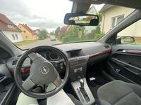 gebraucht Opel Astra 1.8 ECOTEC Cosmo 92kW Automatik Cosmo