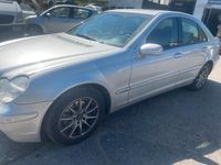 Gebraucht Mercedes C240 Elegance 170 PS (125 kW) 2001 Silber Limousine