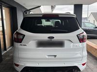 Gebraucht Ford Kuga ST-Line 176 PS (129 kW) 2018 Weiß SUV