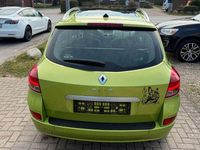 Gebraucht Renault Clio II Dynamique 101 PS (74 kW) 2010 Grün Limousine