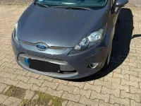 Gebraucht Ford Fiesta 69 PS (50 kW) 2012 Blau Kleinwagen