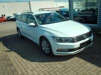 Gebraucht VW Passat Trendline 120 PS (88 kW) 2016 Weiß Kombi