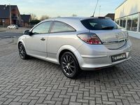 Gebraucht Opel Astra GTC Selection 90 PS (66 kW) 2010 Silber Limousine