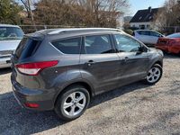 Gebraucht Ford Kuga Titanium 150 PS (110 kW) 2016 Grau SUV
