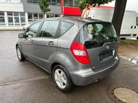 Gebraucht Mercedes A180 116 PS (85 kW) 2009 Grau Limousine