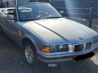 Gebraucht BMW 318 Cabriolet 116 PS (85 kW) 1997 Silber Cabrio