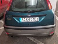 Gebraucht Ford Focus Ghia 131 PS (96 kW) 2002 Grau Limousine
