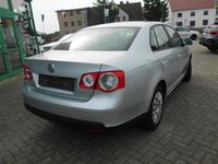 Gebraucht VW Jetta Trendline 102 PS (75 kW) 2006 Silber Limousine