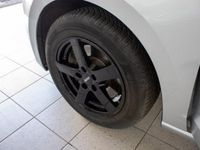 Gebraucht VW Touran Trendline 110 PS (80 kW) 2016 Silber Van / Kleinbus